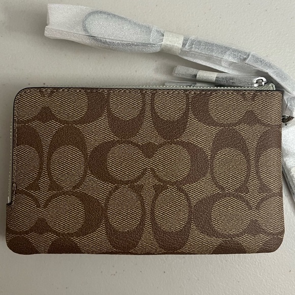 COACH Double Corner Zip Wristlet In Signature Canvas - Picture 2 of 3